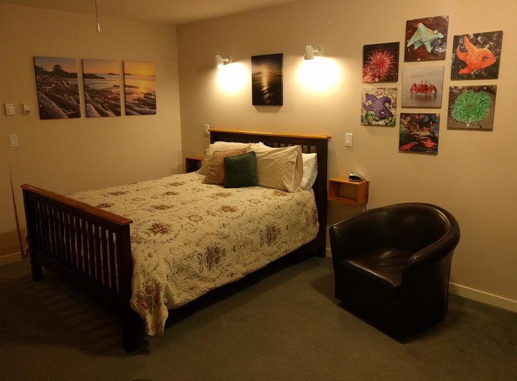 Cedar Wood Lodge Bed & Breakfast Inn Port Alberni Dış mekan fotoğraf